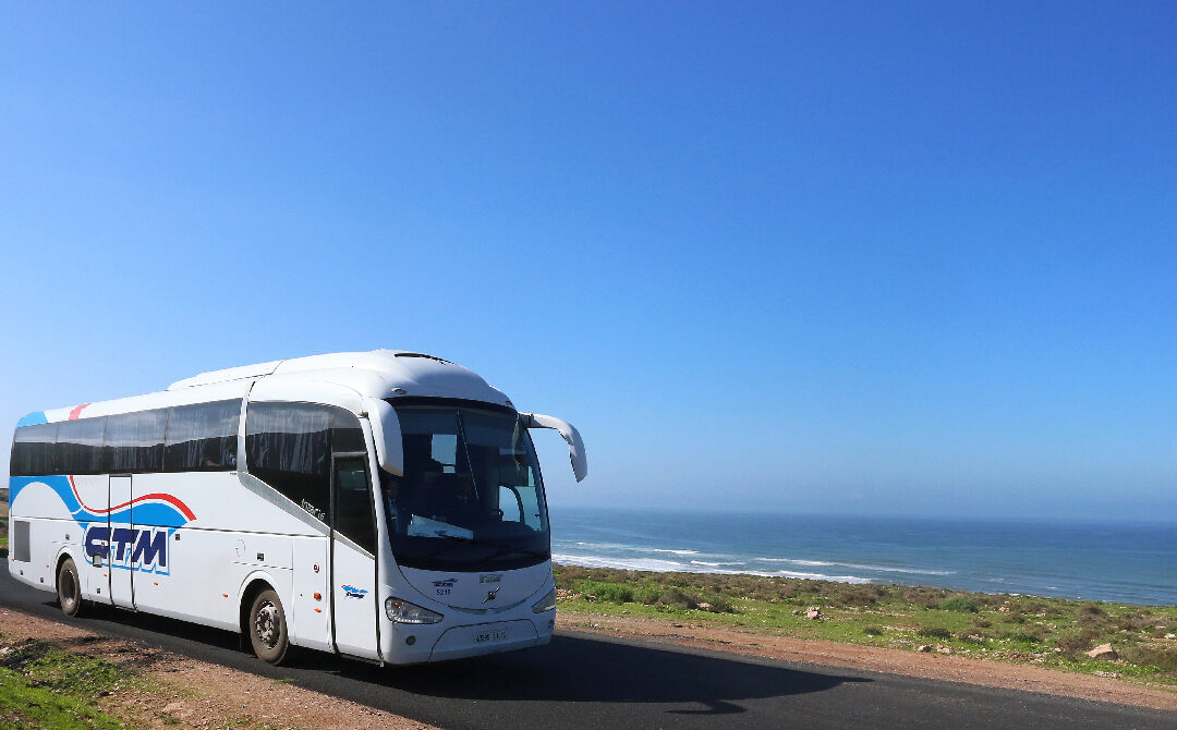 Découvrir le Maroc : pourquoi choisir de voyager en autocar?